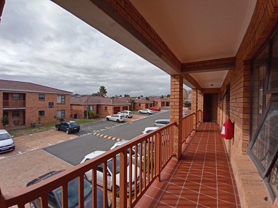 To Let 2 Bedroom Property for Rent in Sonstraal Heights Western Cape